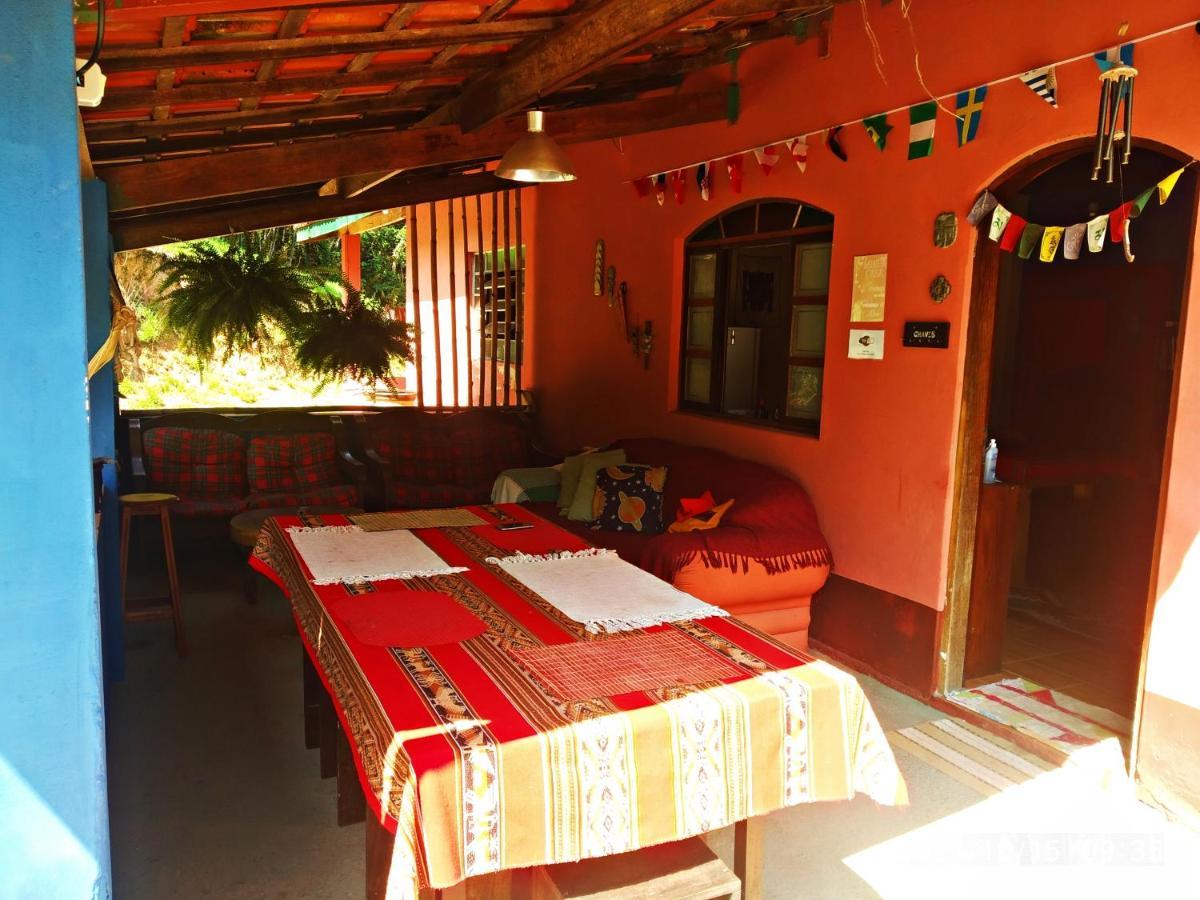 O Brejo Encantado Hospedagem E Hostel Ембу Екстериор снимка
