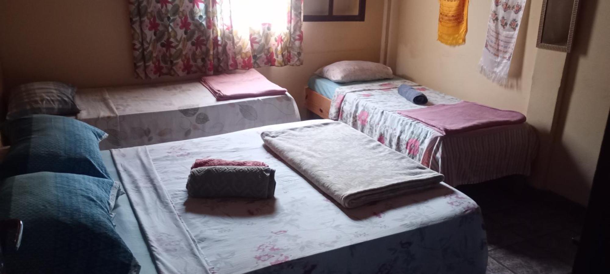 O Brejo Encantado Hospedagem E Hostel Ембу Екстериор снимка